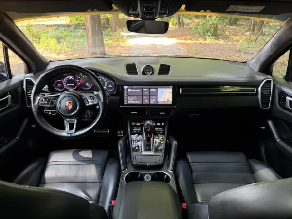 Porsche Cayenne Turbo 12