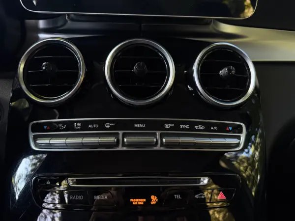 Mercedes-Benz GLC 220 d 4Matic 9G-TRONIC AMG Line 25