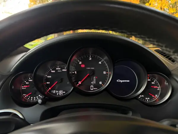 Porsche Cayenne Platinum Edition 52