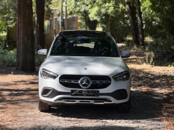 Mercedes-Benz GLA 250 e 8G-DCT Special Edition 73