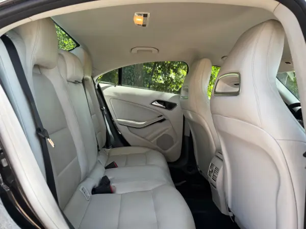 Mercedes-Benz CLA 200 CDI AMG Line 39