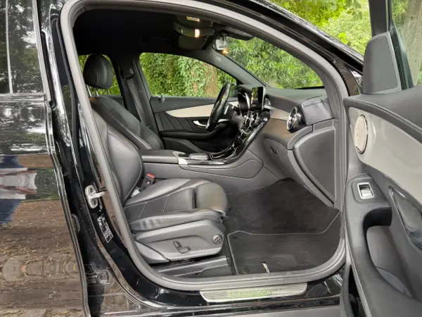 Mercedes-Benz GLC 300 de Coupé 4Matic 30