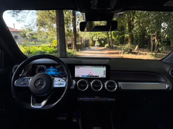 Mercedes-Benz EQB 350 4Matic AMG Line 17