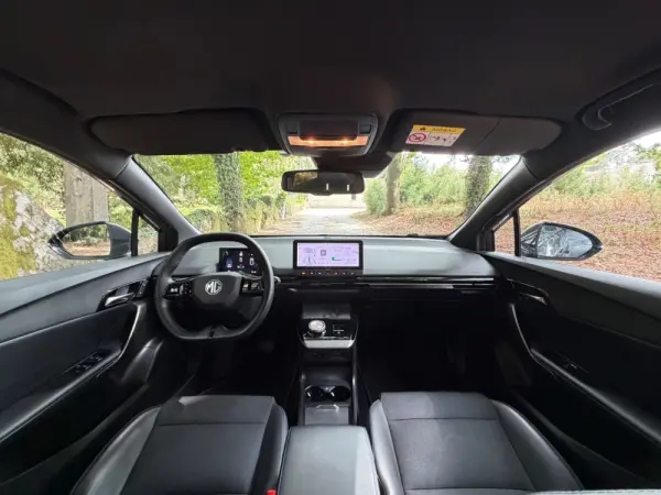 MG MG4 77 kWh Extended Range Luxury 11