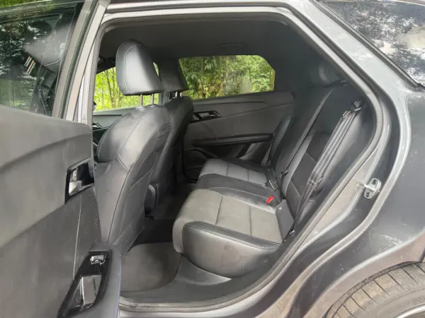 MG MG4 77 kWh Extended Range Luxury 29