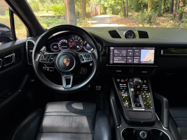 Porsche Cayenne Turbo 13
