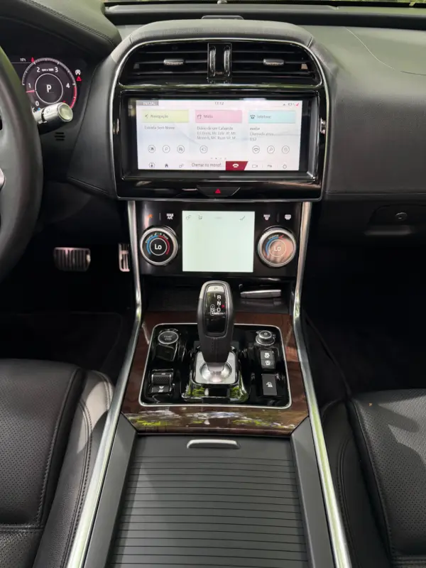Jaguar XE 2.0 D R-Dynamic S 20