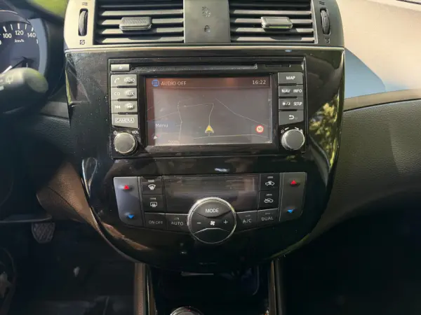 Nissan Pulsar 1.2 DIG-T Tekna RS 17