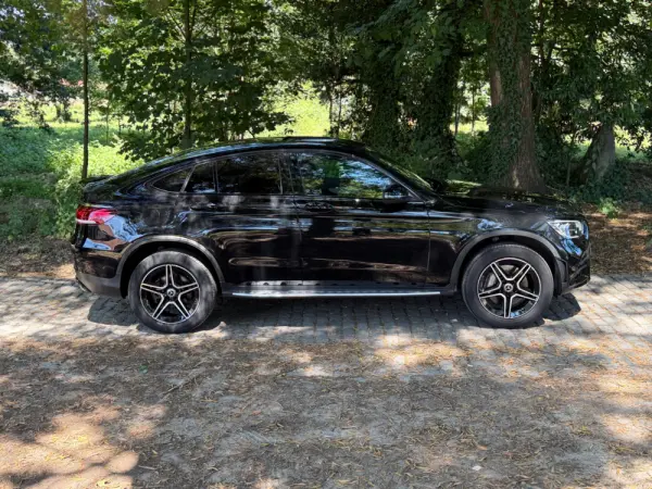 Mercedes-Benz GLC 300 de Coupé 4Matic 8