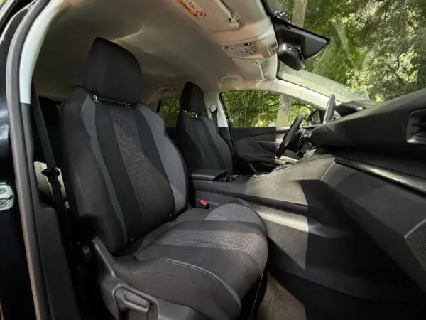 Peugeot 3008 1.2 PureTech Allure Pack EAT8 54