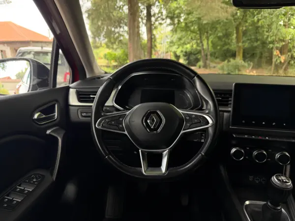 Renault Captur 1.0 TCe Exclusive 17