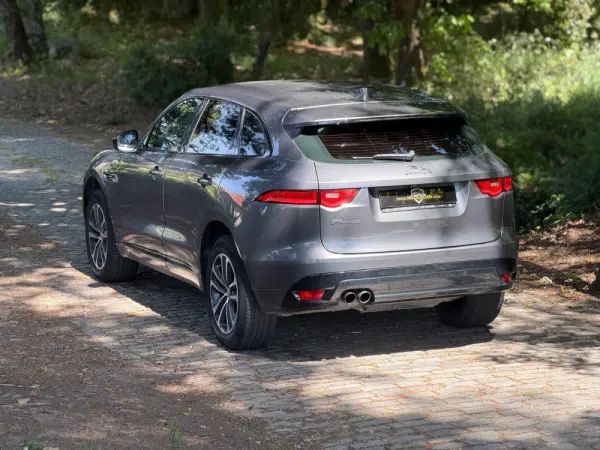 Jaguar F-Pace 2.0 i4D Portfolio AWD Aut. 30