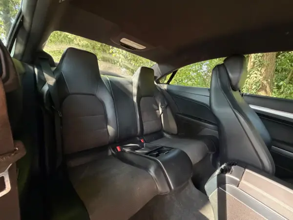 Mercedes-Benz E 220 (BlueTEC) d 9G-TRONIC 53