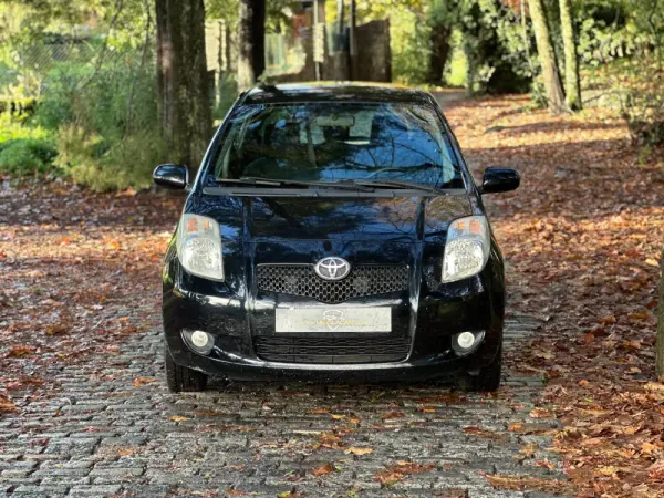 Toyota Yaris 1.0 VVT-i High Pack MM 38