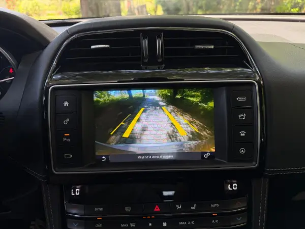 Jaguar F-Pace 2.0 i4D Portfolio AWD Aut. 15