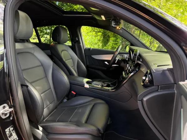 Mercedes-Benz GLC 300 e Coupé 4Matic 41