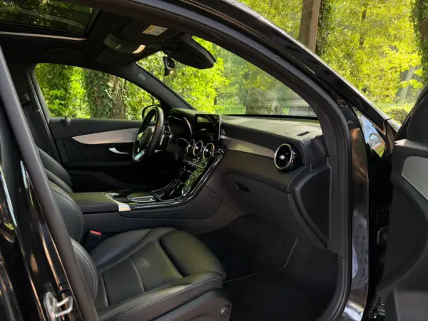 Mercedes-Benz GLC 300 e Coupé 4Matic 34