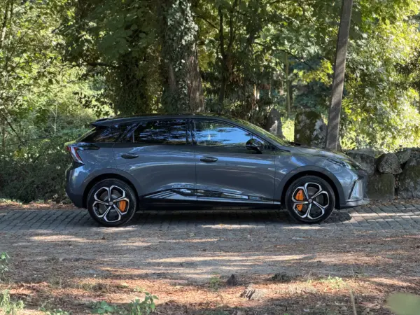 MG MG4 4 EV 64kWh XPower 39