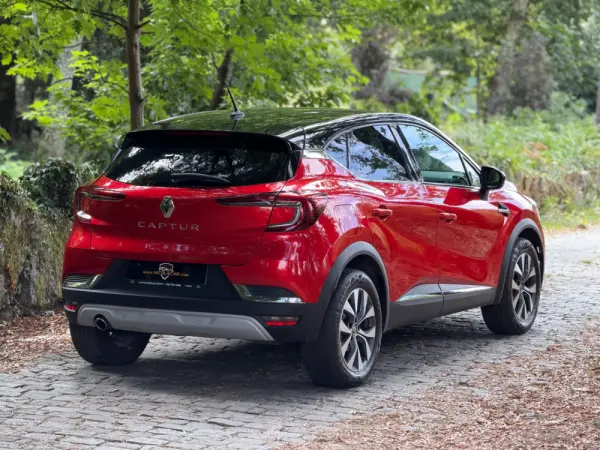 Renault Captur 1.0 TCe Exclusive 7