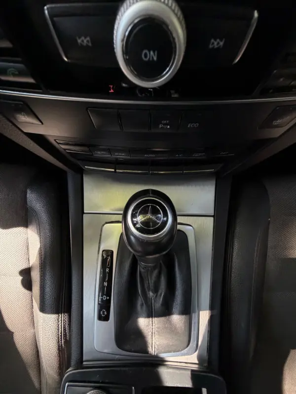 Mercedes-Benz E 220 (BlueTEC) d 9G-TRONIC 22