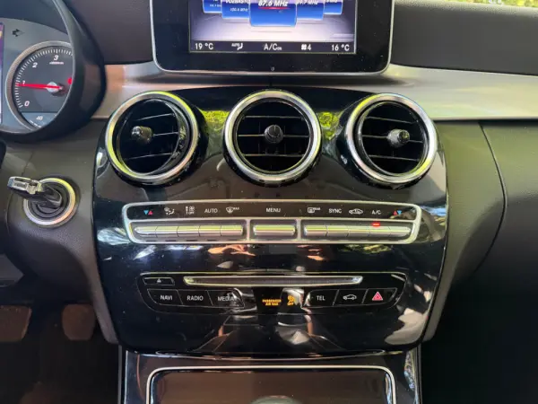 Mercedes-Benz C 200 d Avantgarde 23