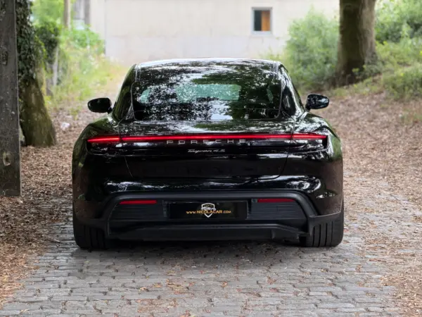 Porsche Taycan 4S Bateria Performance Plus 42