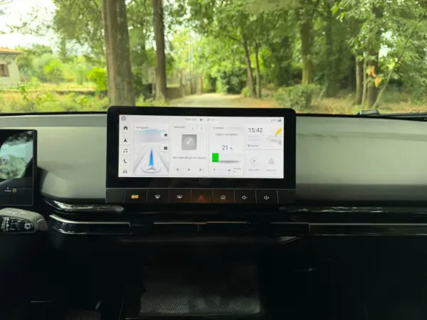 MG MG4 77 kWh Extended Range Luxury 22
