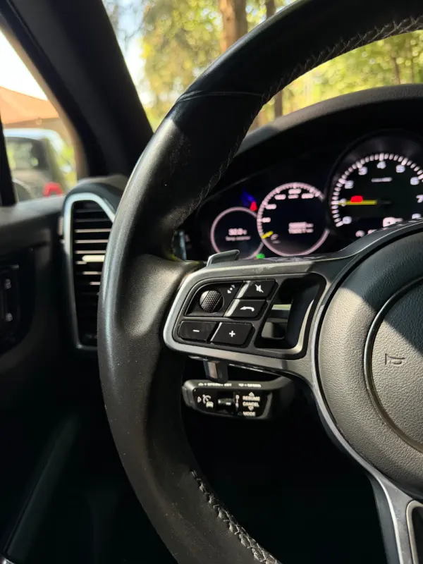 Porsche Cayenne E-Hybrid 30