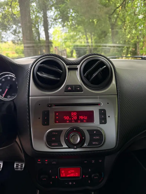 Alfa Romeo MiTo 1.4 T MultiAir Quadrifoglio Verde 14