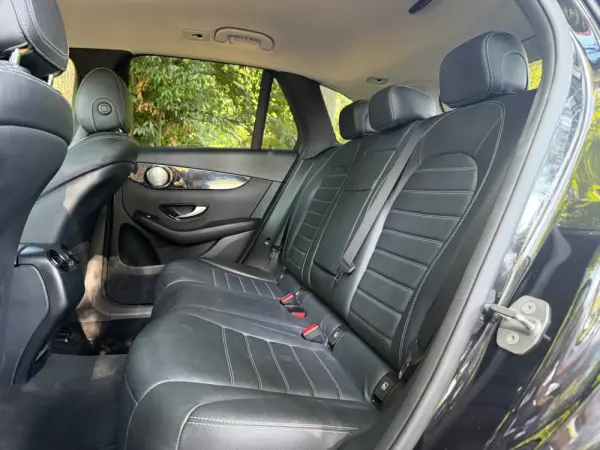 Mercedes-Benz GLC 220 d 4Matic 9G-TRONIC AMG Line 46