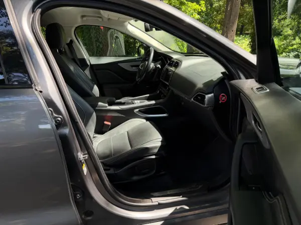 Jaguar F-Pace 2.0 i4D Portfolio AWD Aut. 25