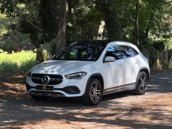Mercedes-Benz GLA 250 e 8G-DCT Special Edition 78
