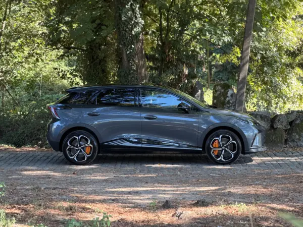 MG MG4 4 EV 64kWh XPower 7
