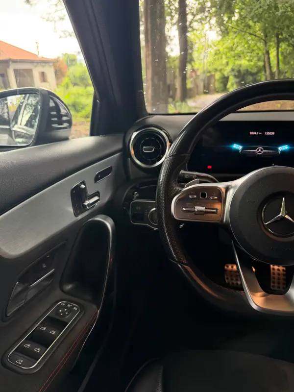 Mercedes-Benz A 180 d AMG Line Aut. 15