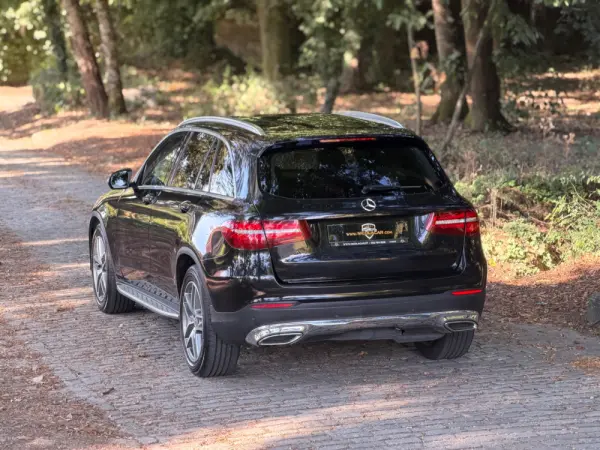 Mercedes-Benz GLC 220 d 4Matic 9G-TRONIC AMG Line 5