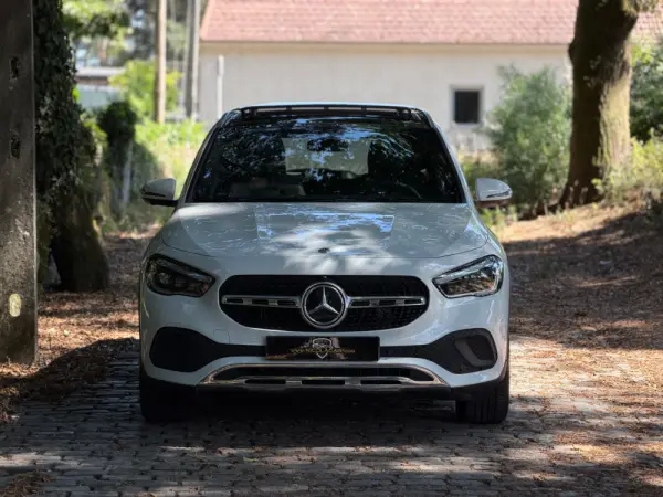 Mercedes-Benz GLA 250 e 8G-DCT Special Edition 3