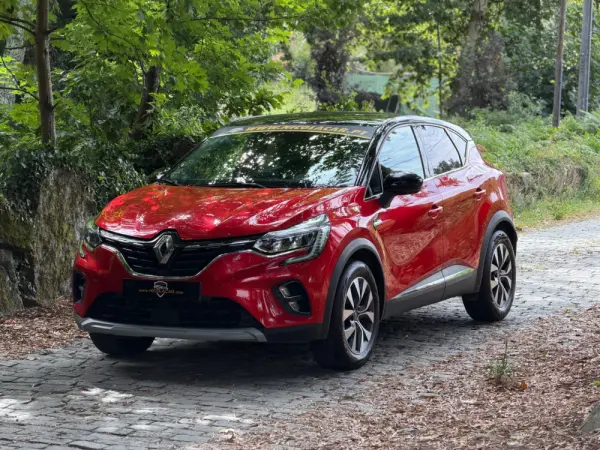 Renault Captur 1.0 TCe Exclusive 4