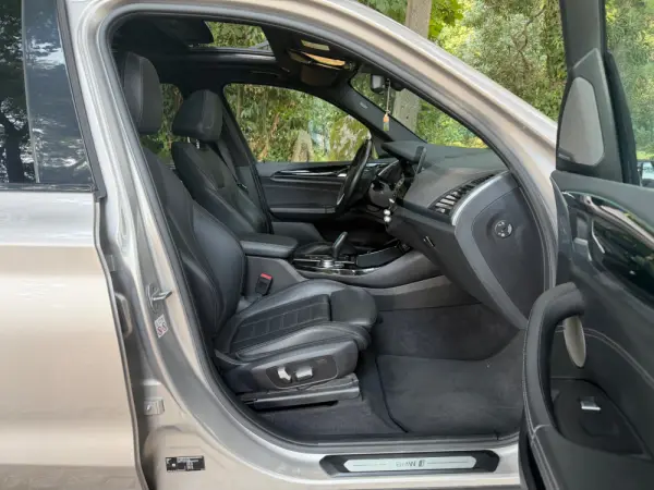 BMW iX3 M Sport Impressive 40