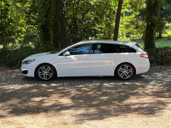 Peugeot 508 SW Allure 32