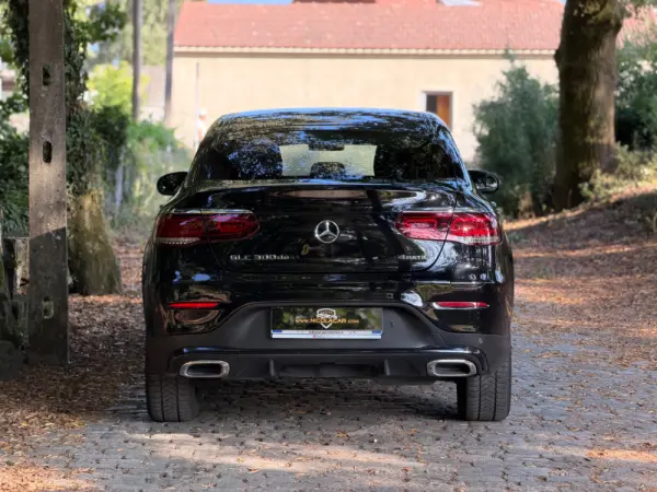Mercedes-Benz GLC 300 de Coupé 4Matic 7