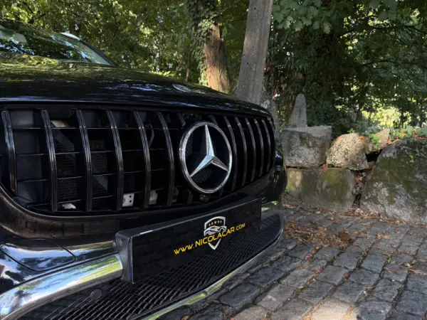 Mercedes-Benz GLC 220 d 4Matic 9G-TRONIC AMG Line 11