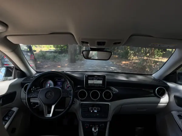 Mercedes-Benz CLA 200 CDI AMG Line 13