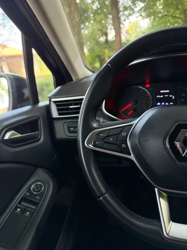 Renault Clio 1.0 TCe Intens Bi-Fuel 18