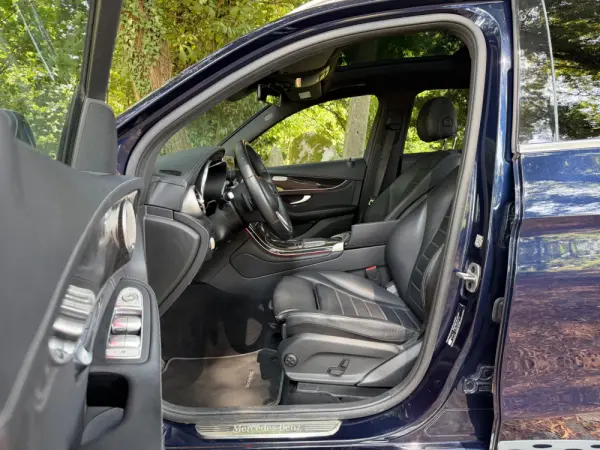 Mercedes-Benz GLC 300 e 4Matic 25