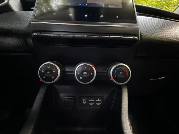 Renault Clio 1.0 TCe Intens Bi-Fuel 27