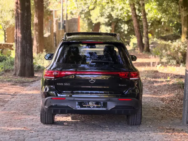 Mercedes-Benz EQB 350 4Matic AMG Line 61