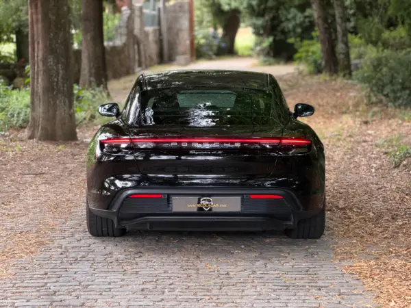 Porsche Taycan 4S Bateria Performance Plus 6