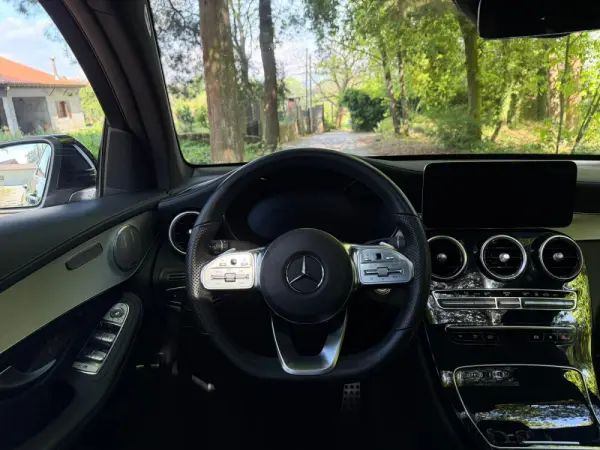 Mercedes-Benz GLC 300 e Coupé 4Matic 38