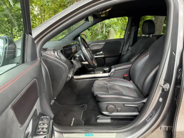 Mercedes-Benz EQA 250 AMG Line 30