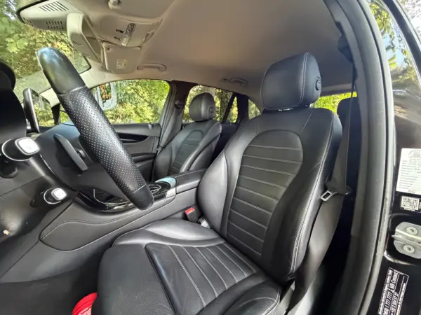 Mercedes-Benz GLC 220 d 4Matic 9G-TRONIC AMG Line 42